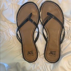 american eagle flip flops
